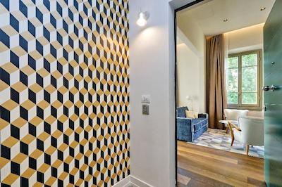 ام 7 کونتپورری آپارتماتز