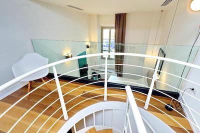 ام 7 کونتپورری آپارتماتز