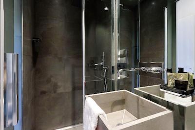 ام 7 کونتپورری آپارتماتز