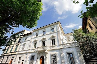 ام 7 کونتپورری آپارتماتز