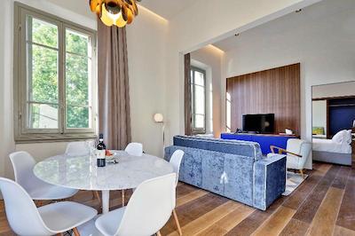 ام 7 کونتپورری آپارتماتز