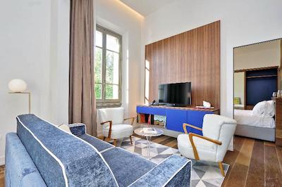 ام 7 کونتپورری آپارتماتز