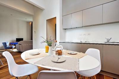 ام 7 کونتپورری آپارتماتز