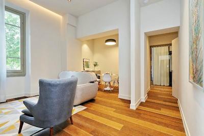 ام 7 کونتپورری آپارتماتز