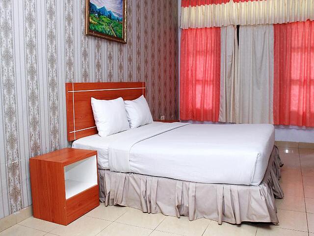 او وای او 859 رافلز سیتی هتل