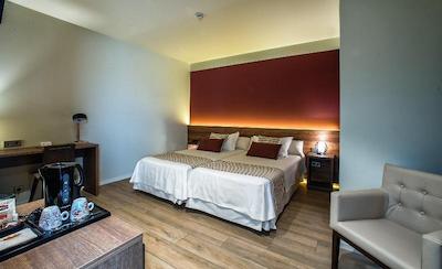 هتل ونتا با او اس