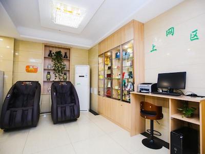 گرین تری این لیاونینگ شنیانگ تیکسی یونفنگ استریت