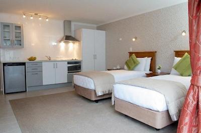 باکت تری لاج