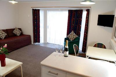 باکت تری لاج