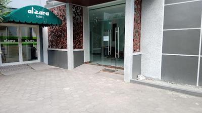 آلزارا هتل