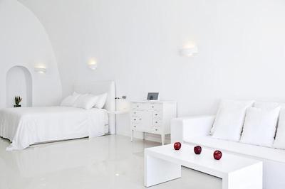 کاتیکیز کروماتا سانتورینی د لیدینگ هتلز آف