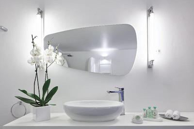 کاتیکیز کروماتا سانتورینی د لیدینگ هتلز آف