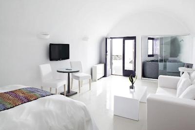 کاتیکیز کروماتا سانتورینی د لیدینگ هتلز آف