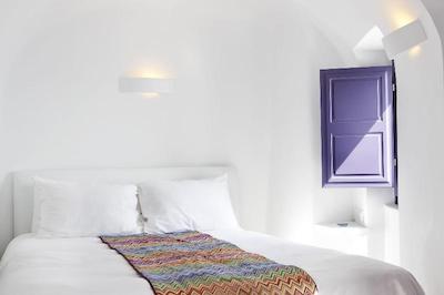 کاتیکیز کروماتا سانتورینی د لیدینگ هتلز آف