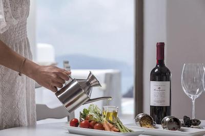 کاتیکیز کروماتا سانتورینی د لیدینگ هتلز آف