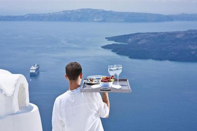 کاتیکیز کروماتا سانتورینی د لیدینگ هتلز آف