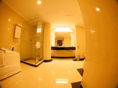 پیکاک آل سوئیتز