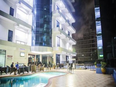 پیکاک آل سوئیتز