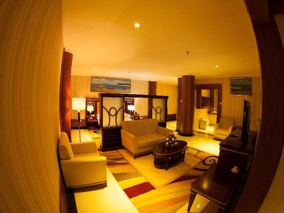 پیکاک آل سوئیتز