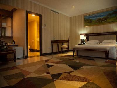 پیکاک آل سوئیتز