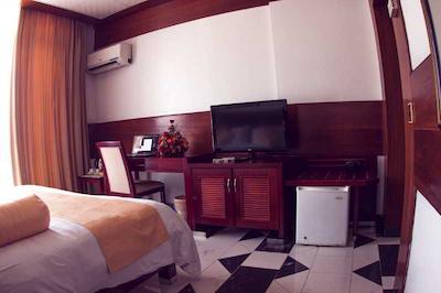 پیکاک آل سوئیتز