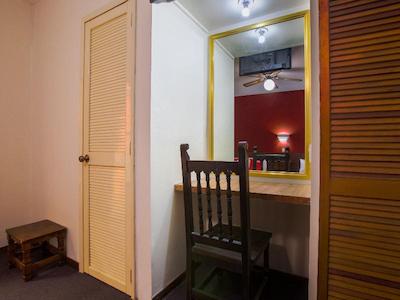 او وای او هتل ماریا ترزا این