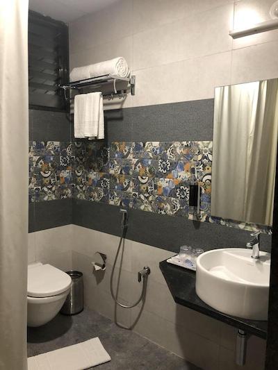 کیریاد هتل ویجایاپورا