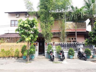 اوستیک هاوس