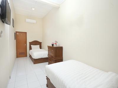 او وای او 1959 پنگیناپان کپورون پاوانا اندونزیا