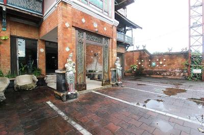 رد دورز نیر کوتیجد