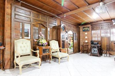 رد دورز نیر کوتیجد