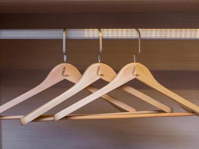 لاواندی هتلا جینینگ پارتی اسکول بیلدینگ