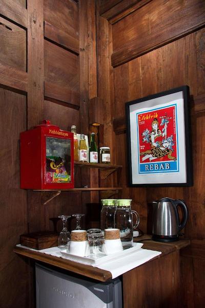 یابیکایو اکو بونگالوز