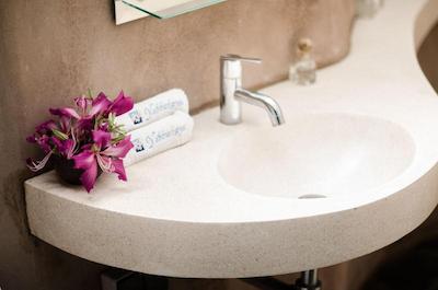 یابیکایو اکو بونگالوز