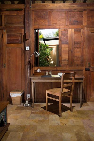 یابیکایو اکو بونگالوز