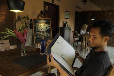 یابیکایو اکو بونگالوز