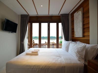 ویت ای ویوو هتل چیانگ خان