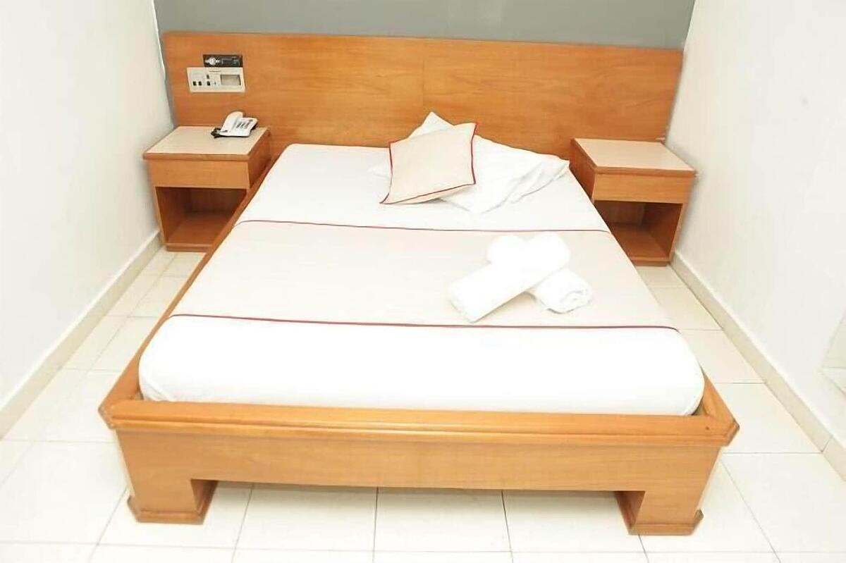 Oyo Vila Maria Hotel