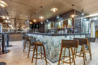 اینساینیا اسند هتل کالکشن