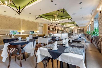 اینساینیا اسند هتل کالکشن