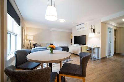 اینساینیا اسند هتل کالکشن