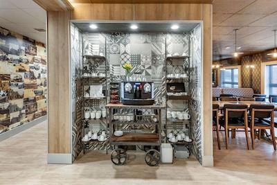 اینساینیا اسند هتل کالکشن