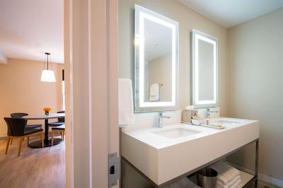 اینساینیا اسند هتل کالکشن