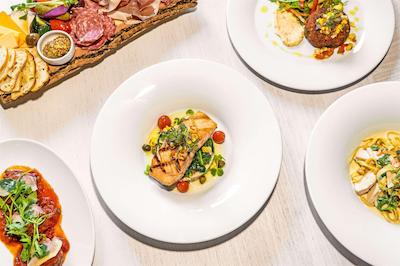 اینساینیا اسند هتل کالکشن