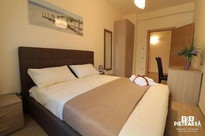 بی بی پیترارسا