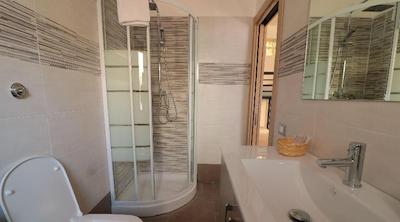 بی بی پیترارسا