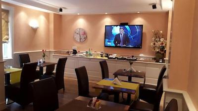 هتل مدیترانئو