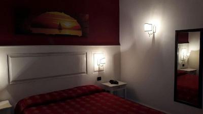 هتل مدیترانئو