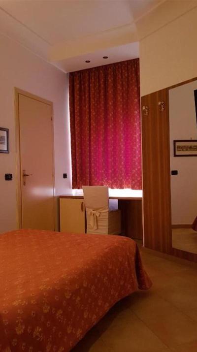 هتل مدیترانئو