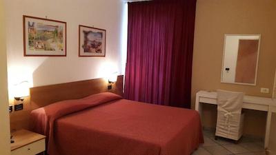 هتل مدیترانئو